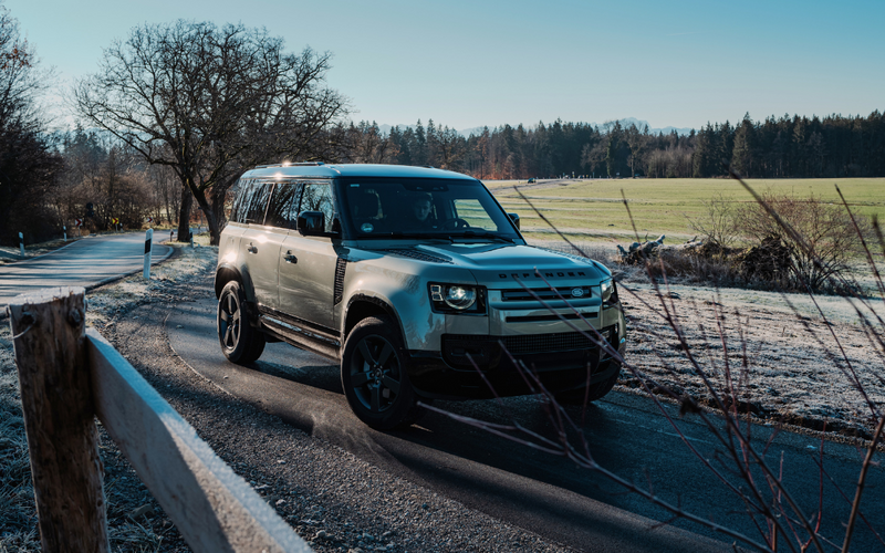 Neue Land Rover Fahrzeuge im Abo: 4x4 Power trifft Luxus