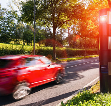 Geblitzt mit dem Firmenwagen – Wer zahlt und welche Konsequenzen gibt es?